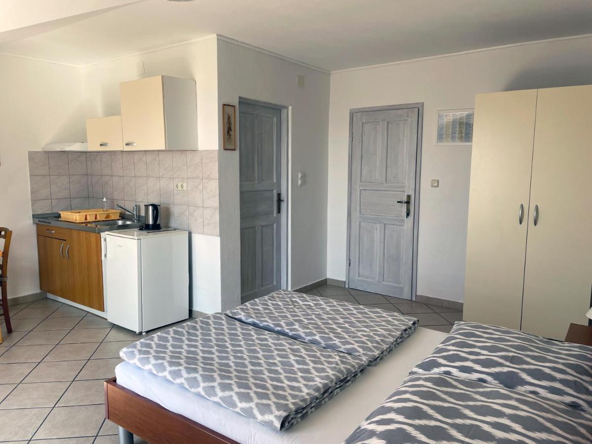 Apartment Anic Karlobag Kültér fotó